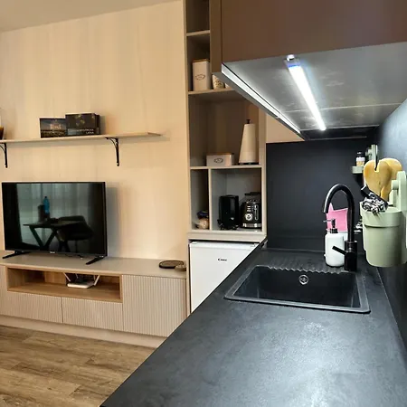 Elegant With Garage Parking Apartmán Banska Bystrica