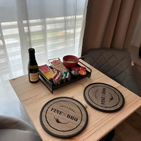 Elegant With Garage Parking Apartmán *