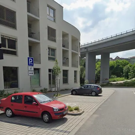 Apartmán Elegant With Garage Parking